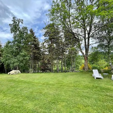 Летний дом Maison Isolee, Au Coeur Des Volcans, Terrain Clos, Jeux, Confort, Cheminee, Proche Forets Et Villages. - Fr-1-582-285